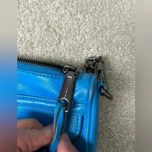 Rebecca Minkoff Mini MAC Clutch royal blue - Picture 10 of 13